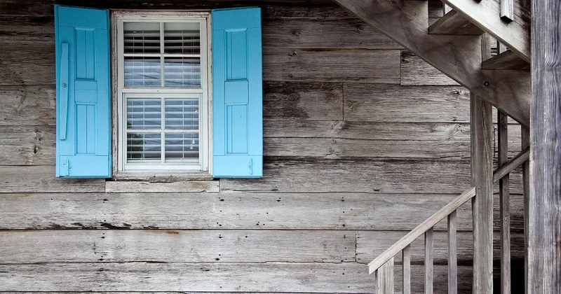 Peinture pour escalier en bois à passage intensif : ce qui change vraiment