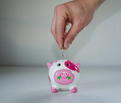 Astuces de bricolage 2026 : économisez gros sur vos réparations à domicile